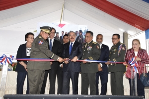 Inauguración de la primera Industria Militar Textil