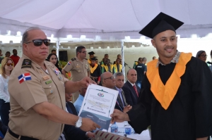 Trigésima Octava Graduación de la Escuela Vocacional la Victoria