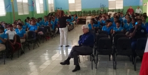 Dr. Francisco Garcia Betancourt, imparte charla &quot;Programa de un Triunfador&quot;